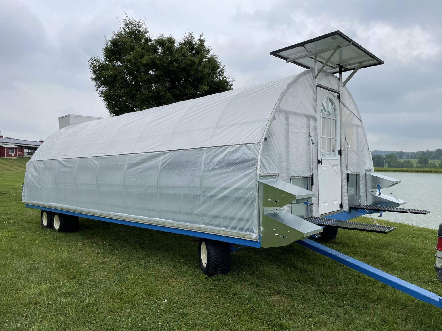 Mobile Chicken House Model 650