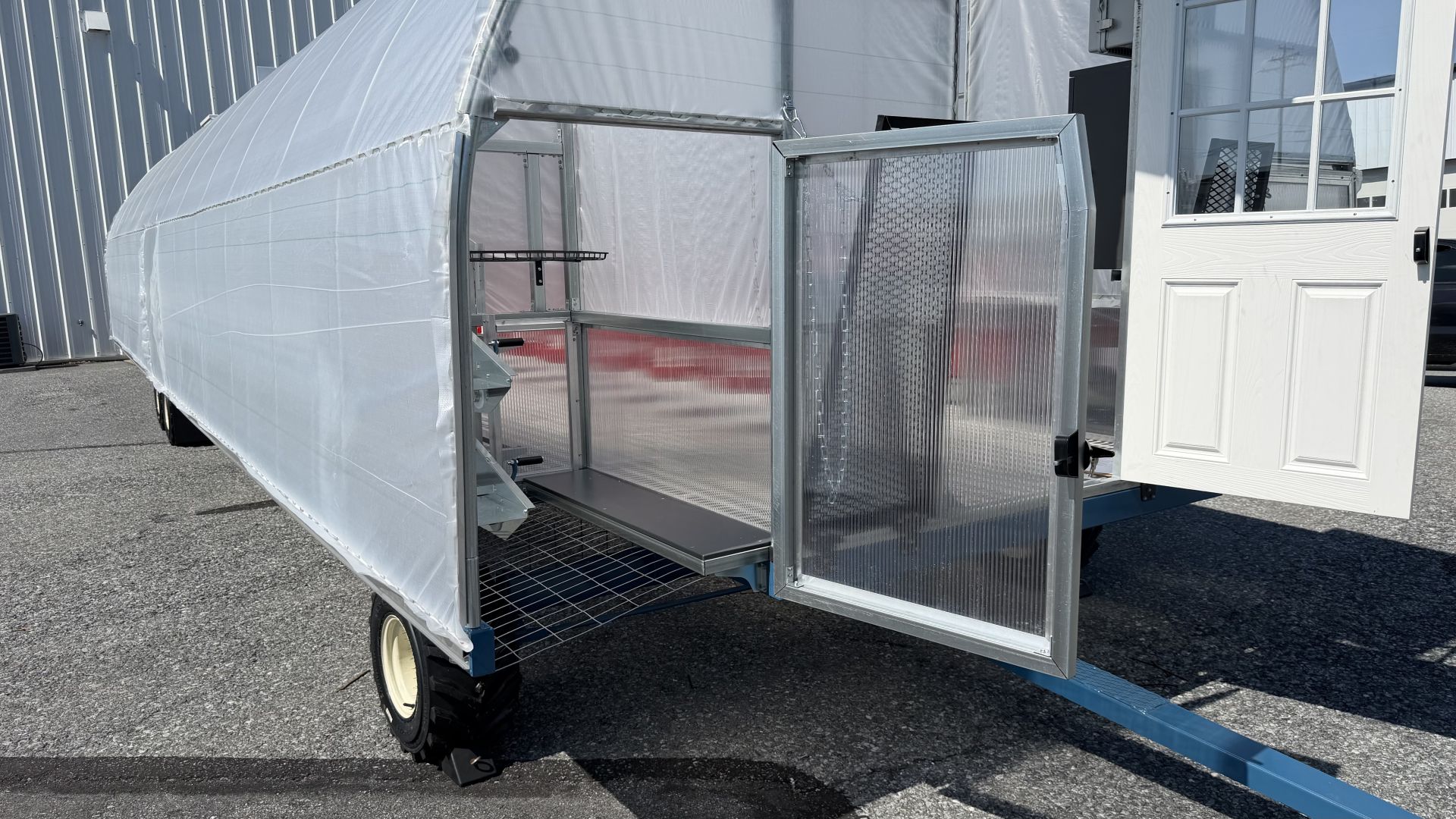 Mobile Chicken House Model 1000 — High-Volume Egg Production for 1000 Laying Hens 7 chicken-model-10006